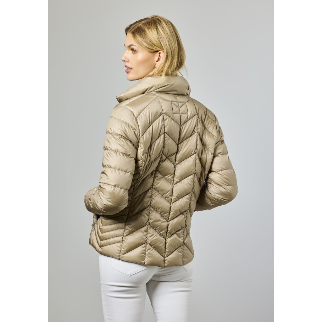 Junge | Down filled Puffer Jacket | Daisy 2040