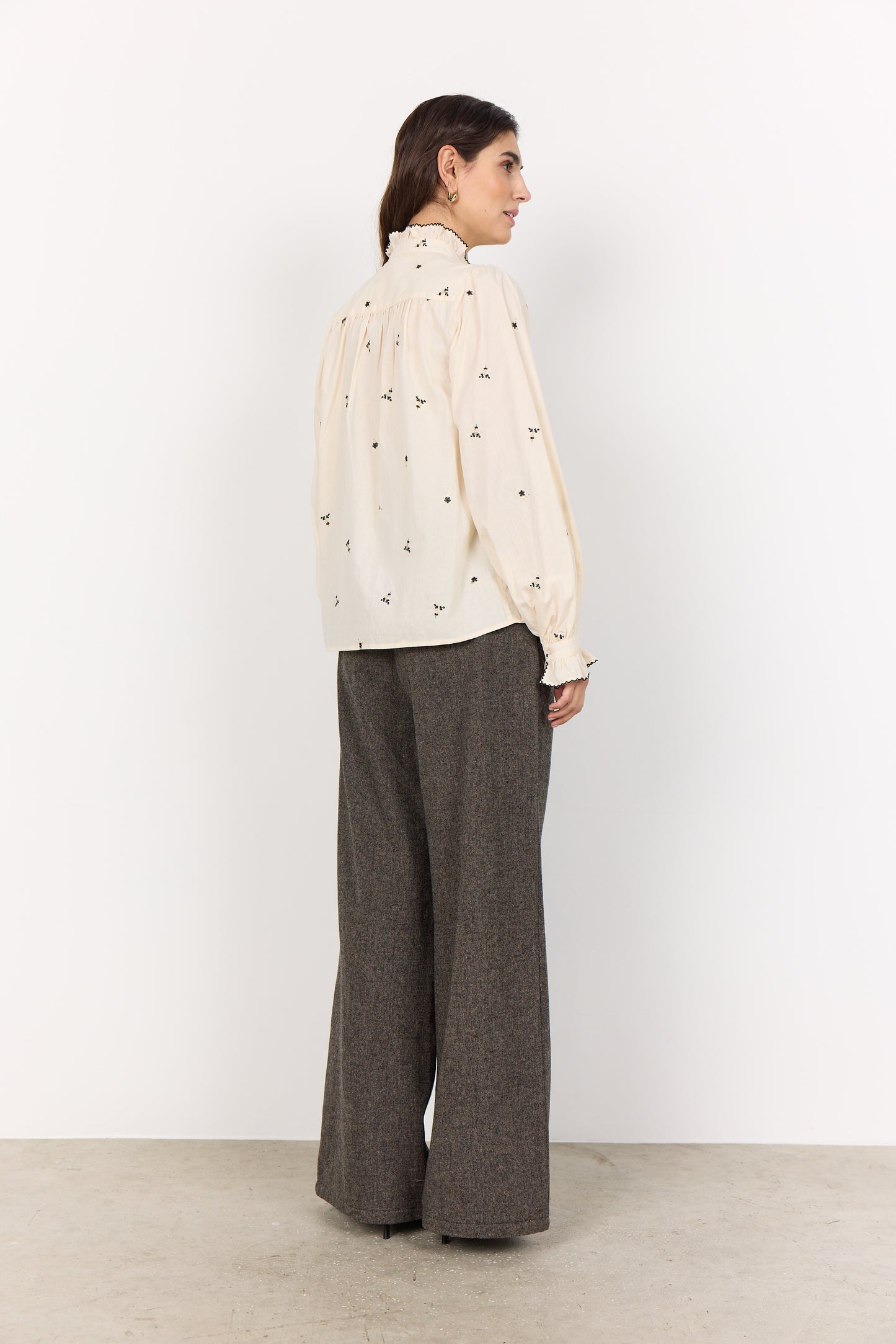 Soya Concept | Floral Embroidered Blouse | SC VIBEN 1